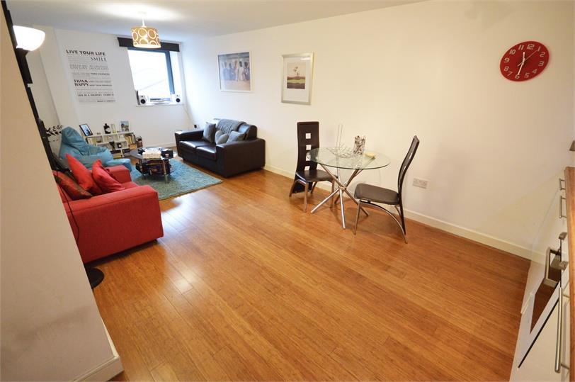 Flat Beeston Road in Leeds