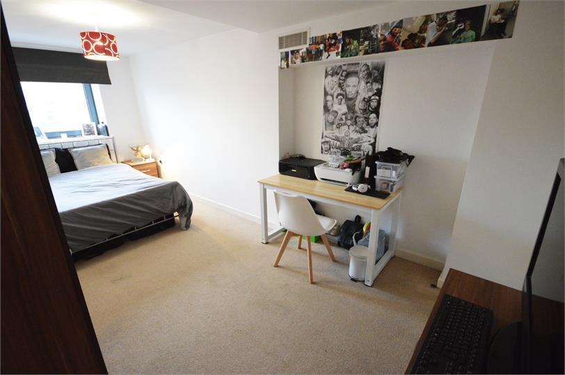 Flat Beeston Road in Leeds