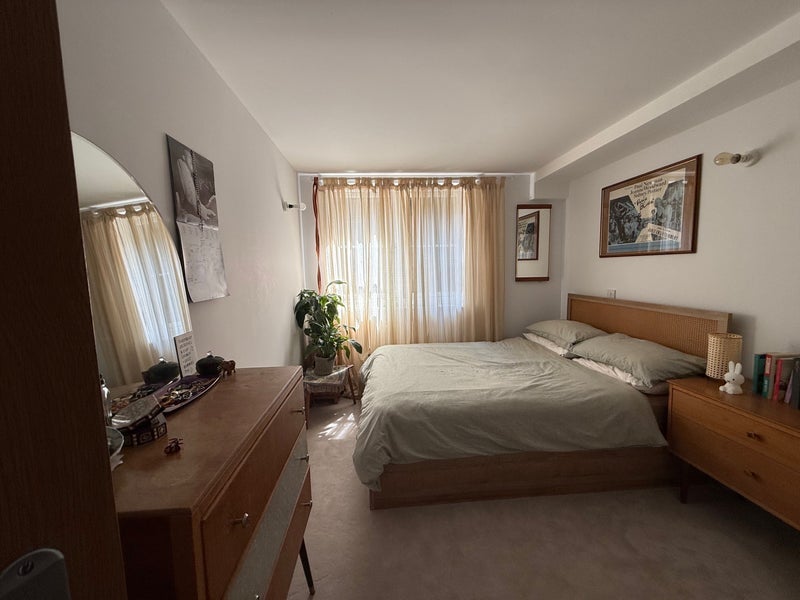 Room Rotherhithe Street in Greater London