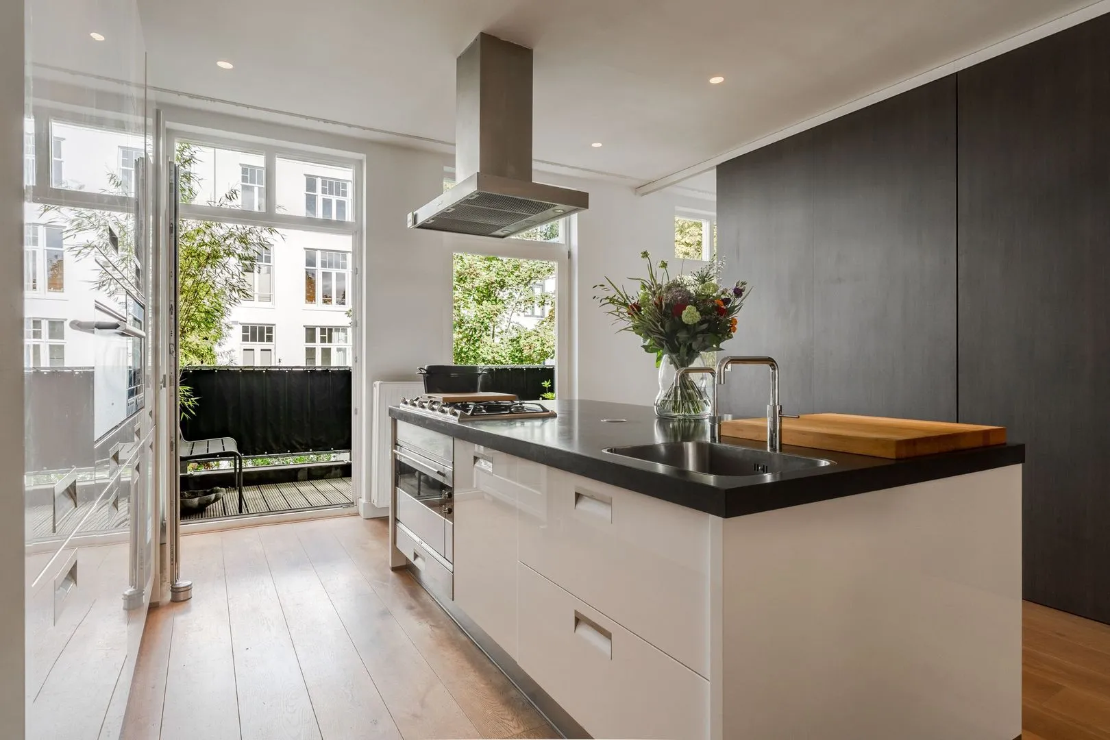 Appartement te koop: Willemsparkweg 202B, Amsterdam