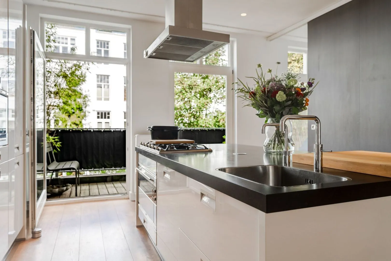 Appartement te koop: Willemsparkweg 202B, Amsterdam