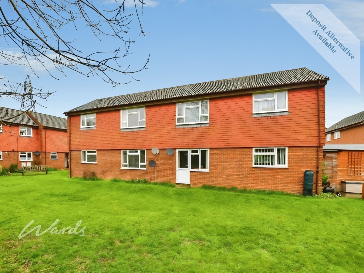 Flat West Shaw in Dartford