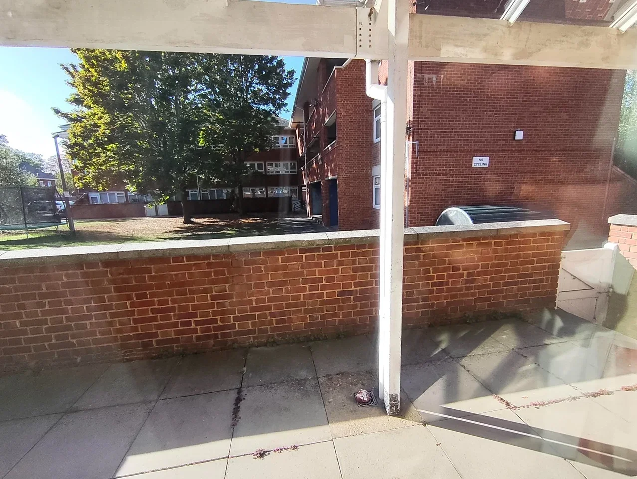Flat Schofield Walk in Greater London