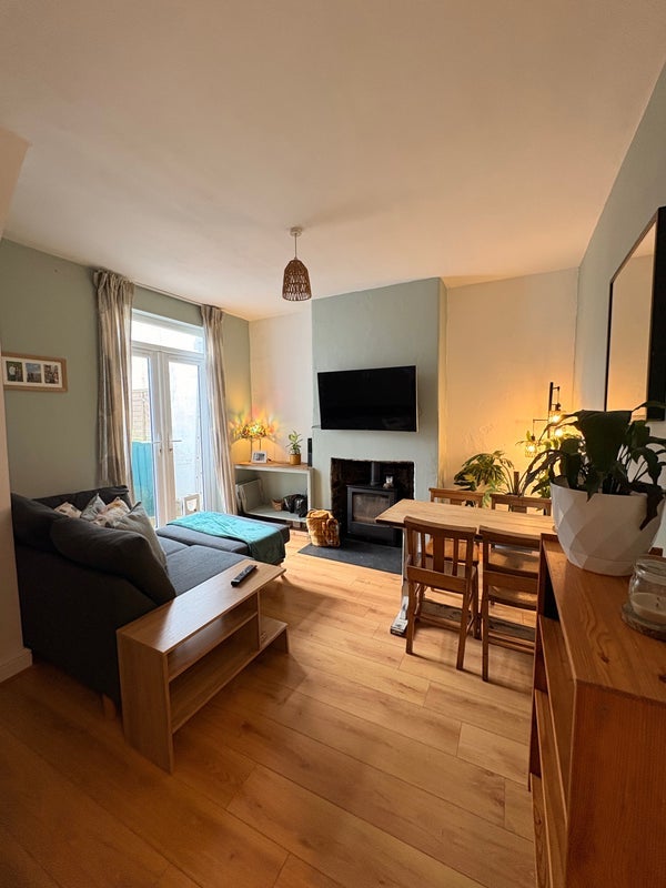 Room Whitehall Road in Bristol