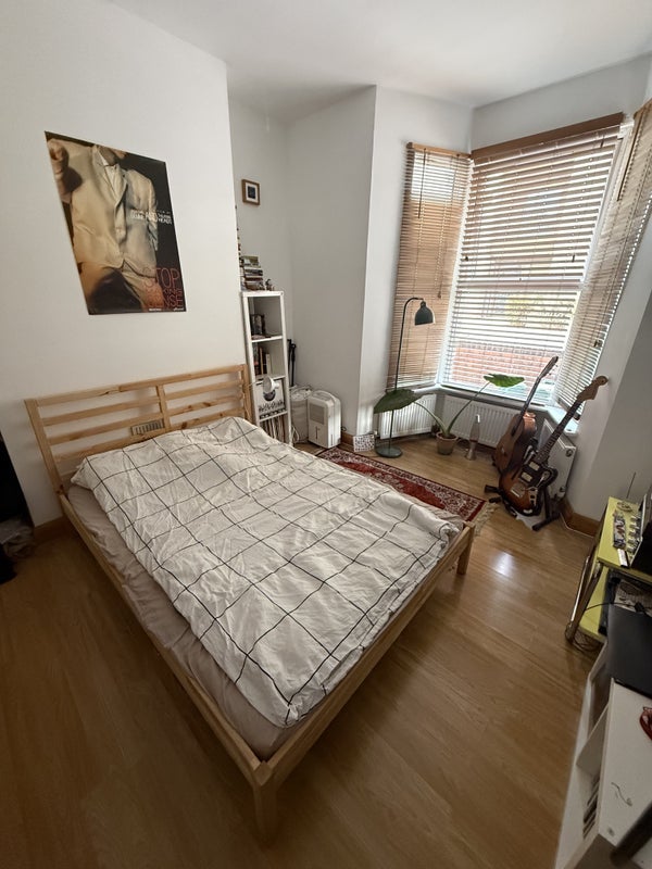 Room Colina Road in Greater London