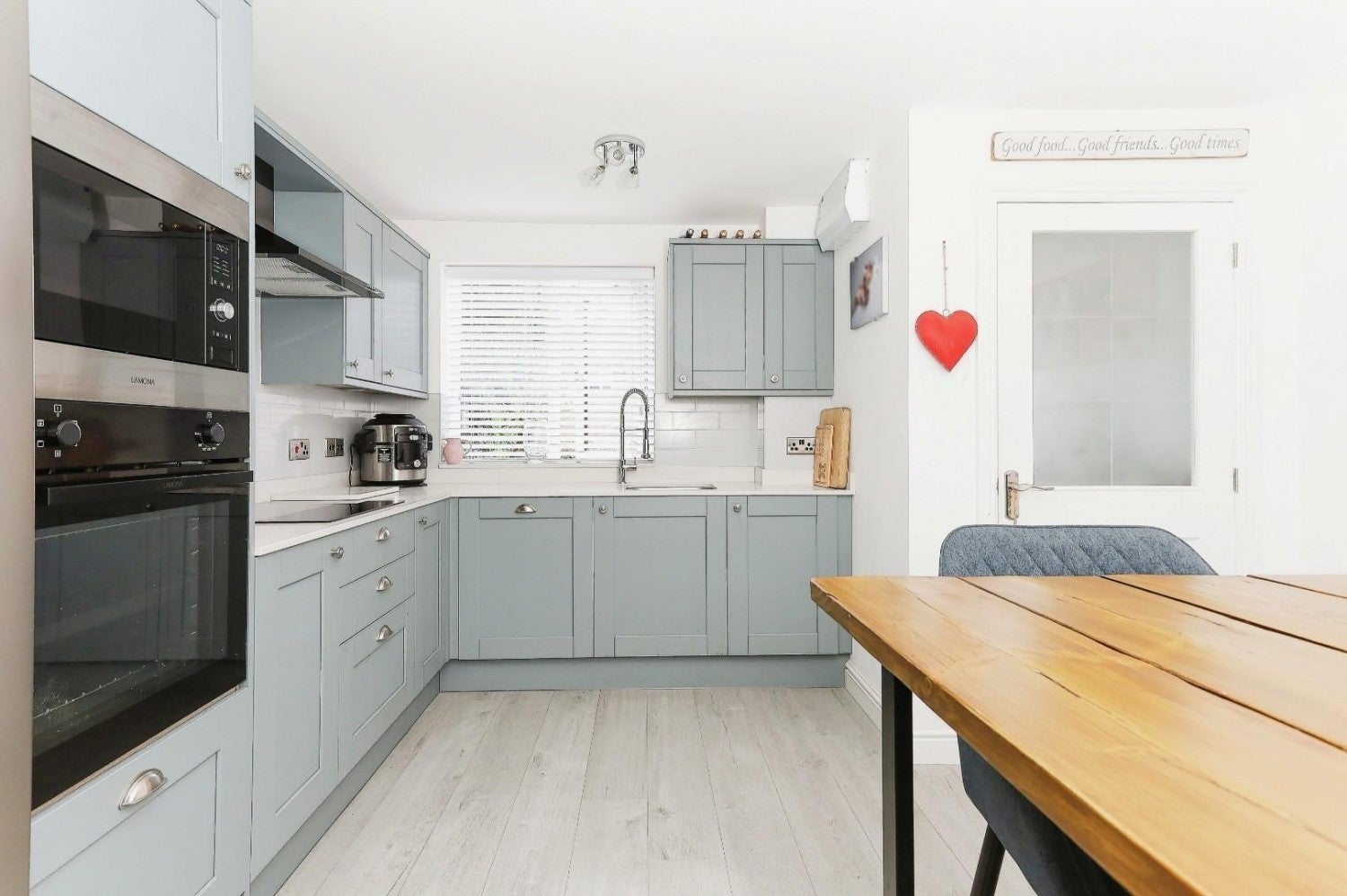 House Bakers Mews in Warwick