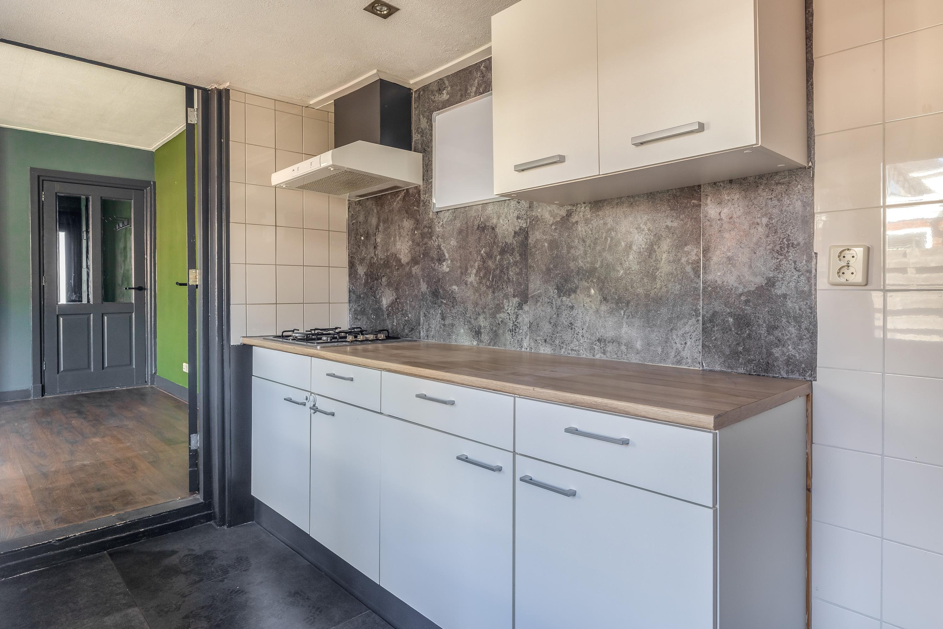 Twee-onder-één-kap te koop: Provincialeweg 67, Heiligerlee