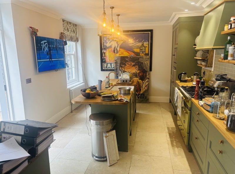 Room Burlington Road in Greater London