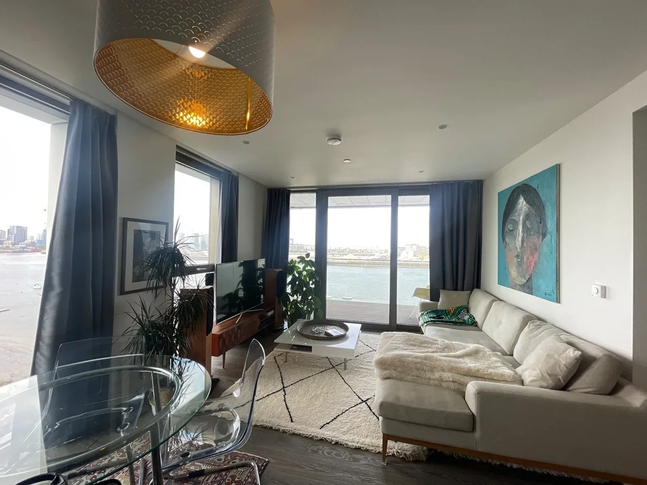 Flat Pilot Walk in Greater London