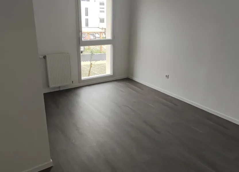 Flat Rue des Fables in Othis