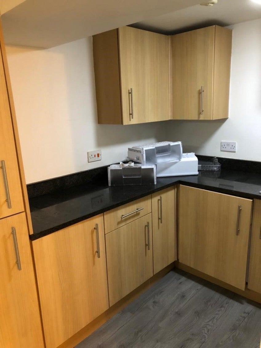 Flat Wynnstay Grove in Manchester