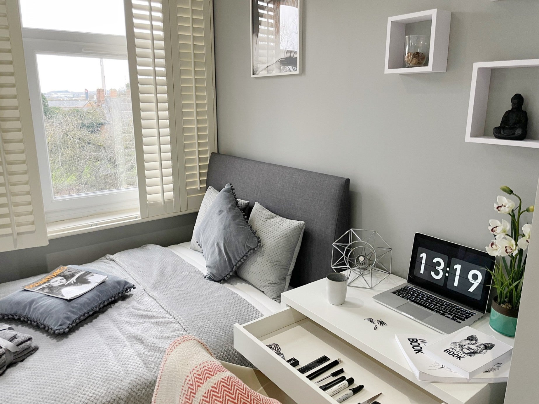 Room St Peters Gardens in Northampton