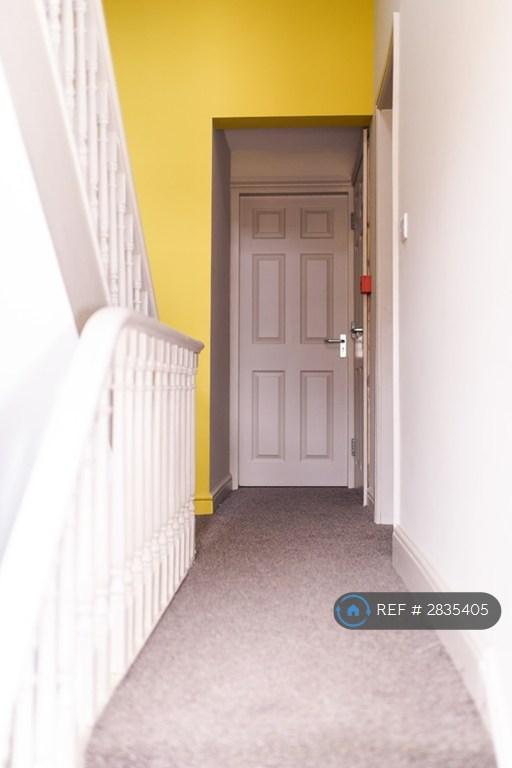 Room Belle Vue Parade in Scarborough