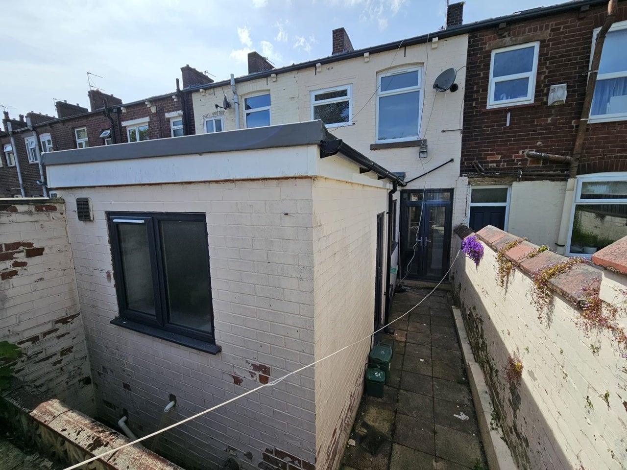 House Bredbury Street in Chadderton