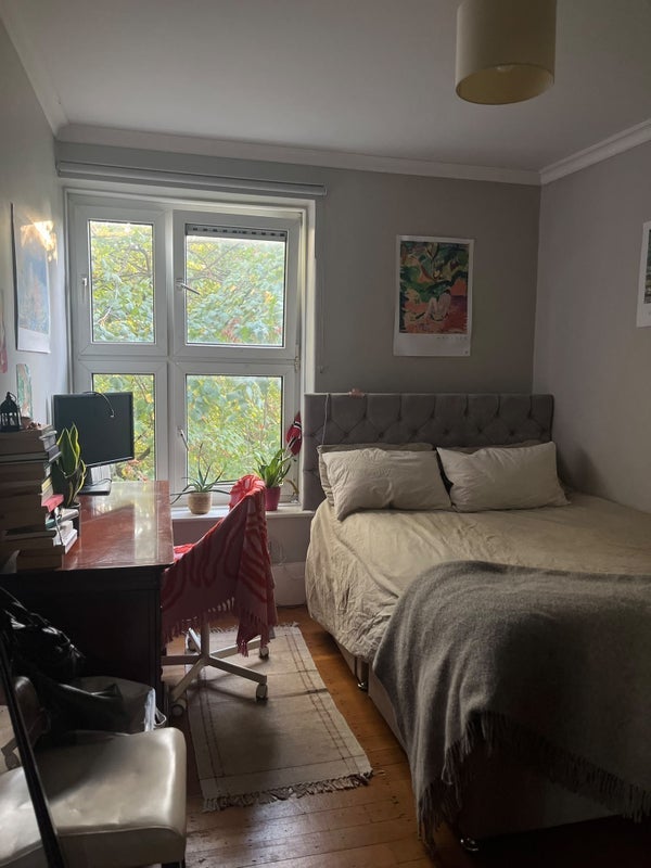 Room Wandsworth Road in Greater London