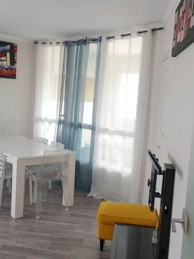 Appartement Rue Ernest Renan à Vénissieux
