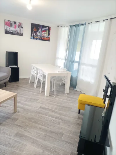 Appartement Rue Ernest Renan à Vénissieux