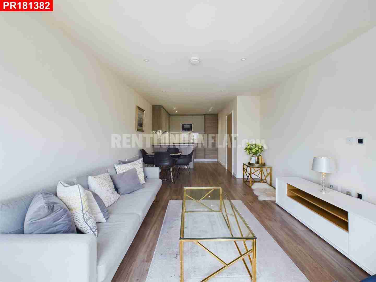 House Caversham Road in Greater London