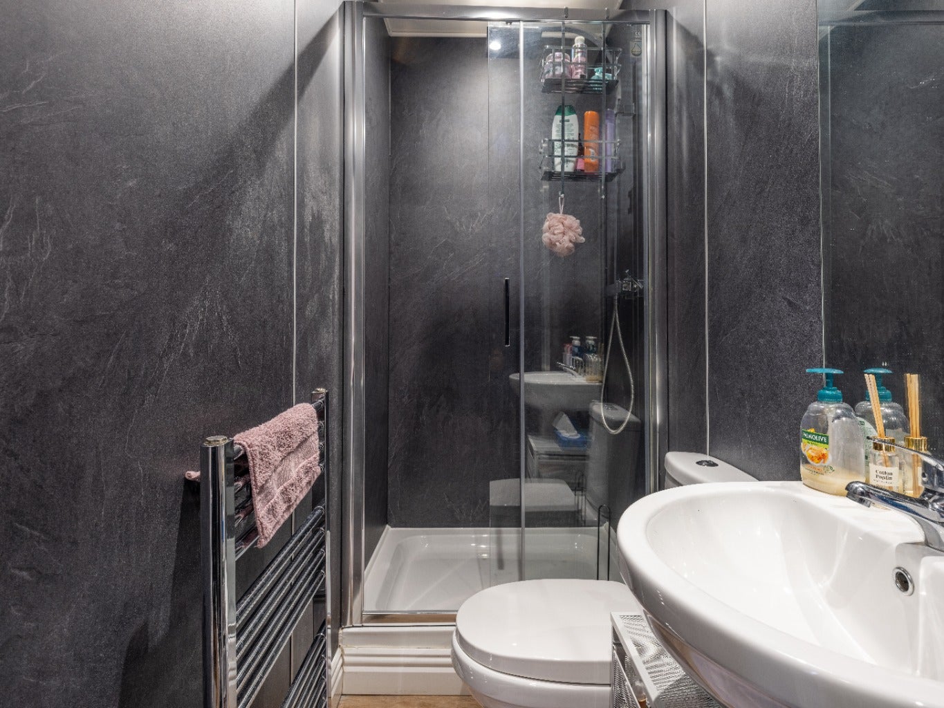Room Ridley Place in Newcastle upon Tyne