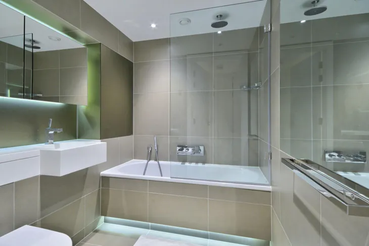 Flat Malthouse Road in Greater London