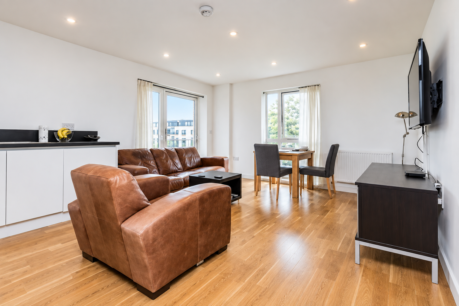 Flat Steyne Road in Greater London