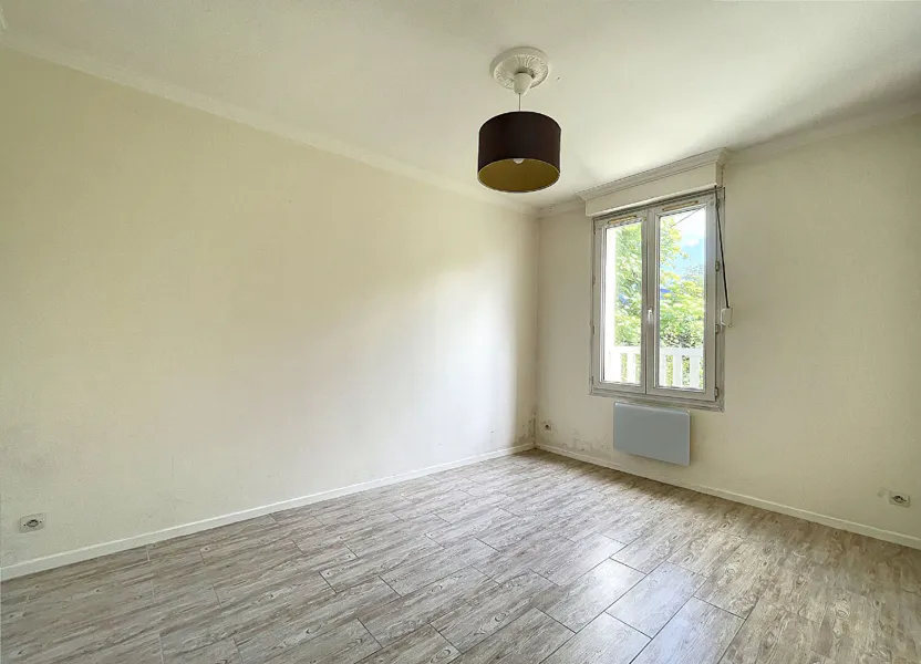 Room Rue Albert Thomas in Villers-Saint-Paul