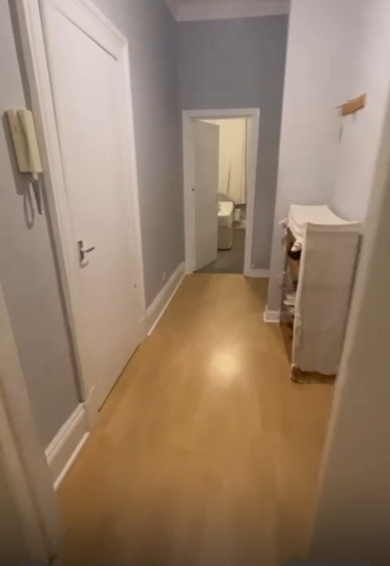 Flat Rosebank Road in Leeds