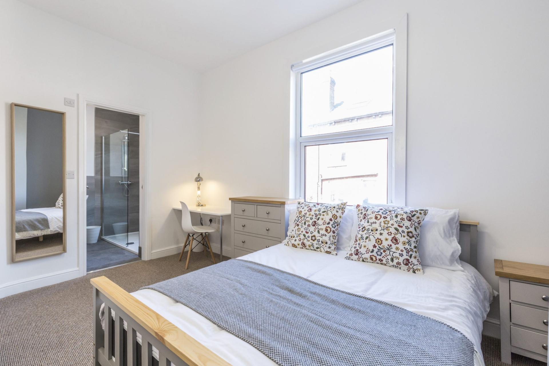 Flat Back Winfield Grove in Leeds