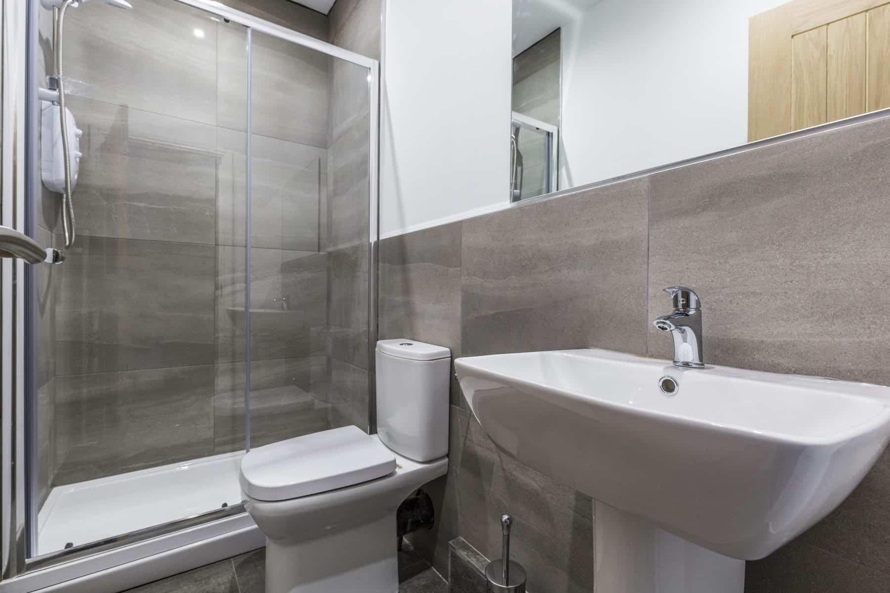 Flat Back Winfield Grove in Leeds