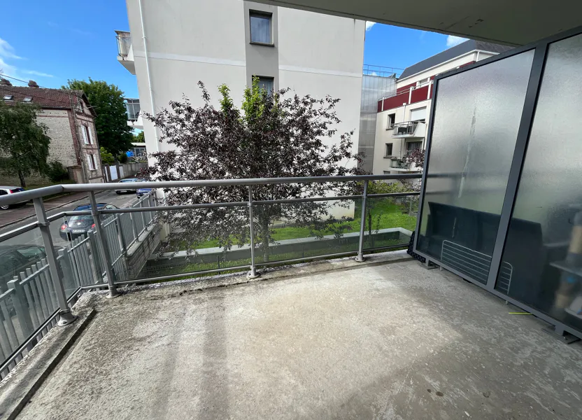 Flat Rue Buzot in Évreux