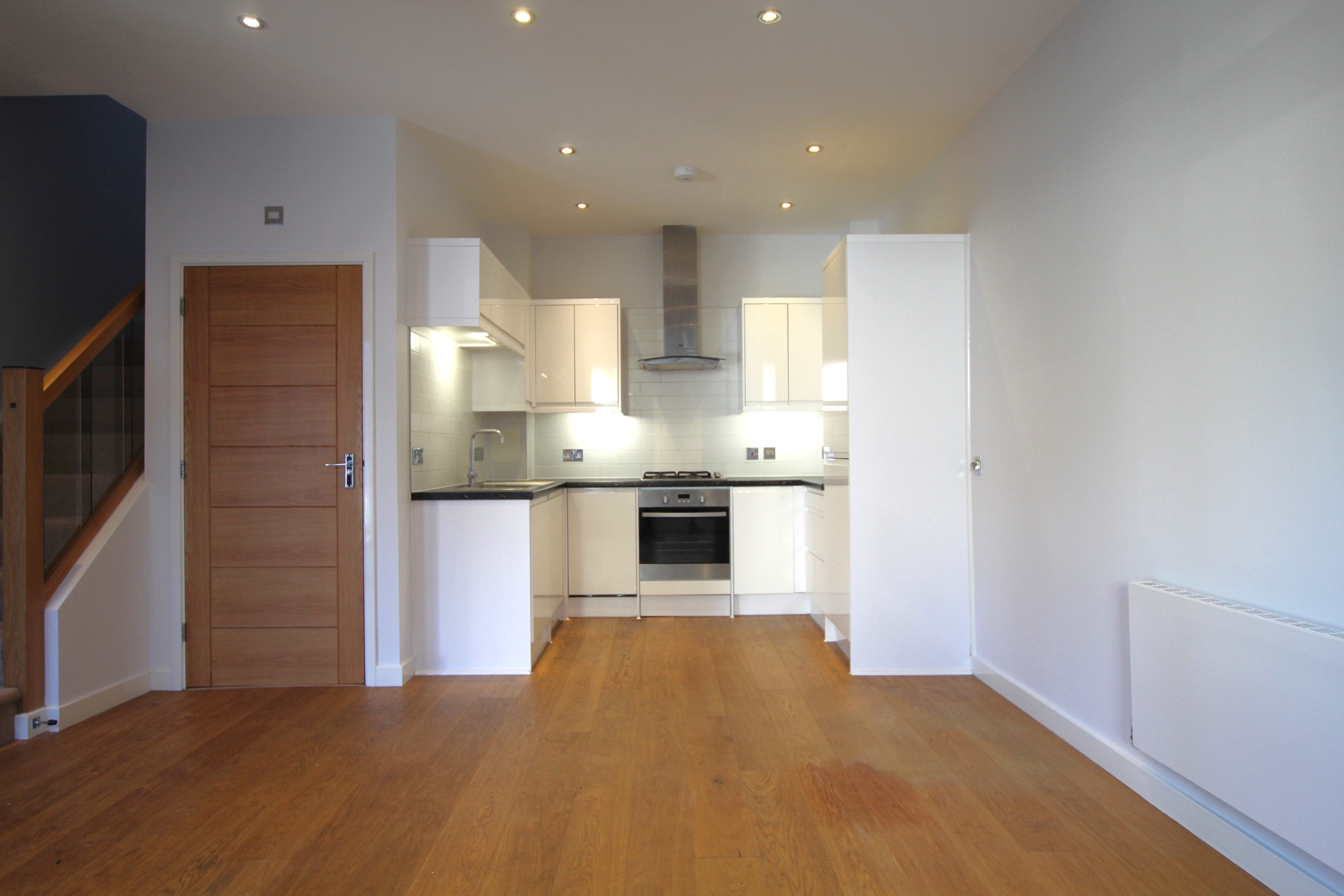 Flat Garrick Road in Greater London
