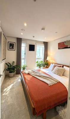 Flat New Drum Street in Greater London