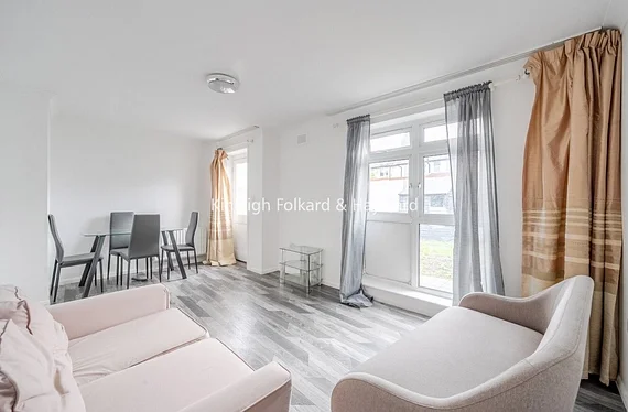 Flat Coteford Street in Greater London