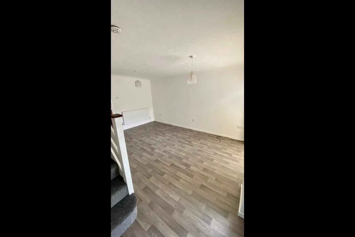 House Deanwood Drive in Rainham