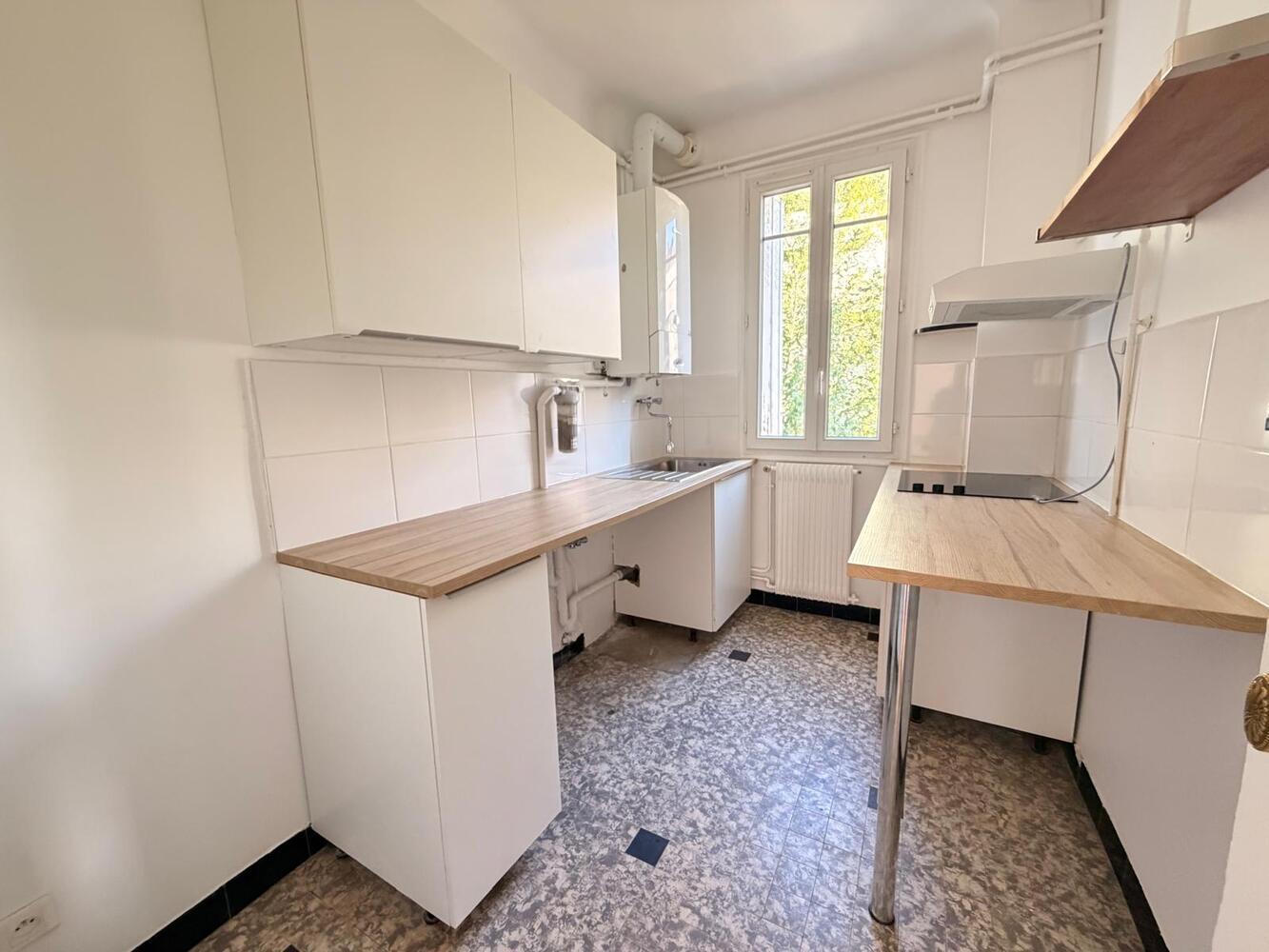 Appartement Avenue du Beau Site à Sèvres