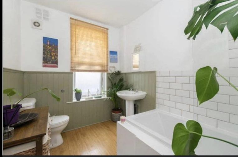 Room Wetherby Terrace in Leeds