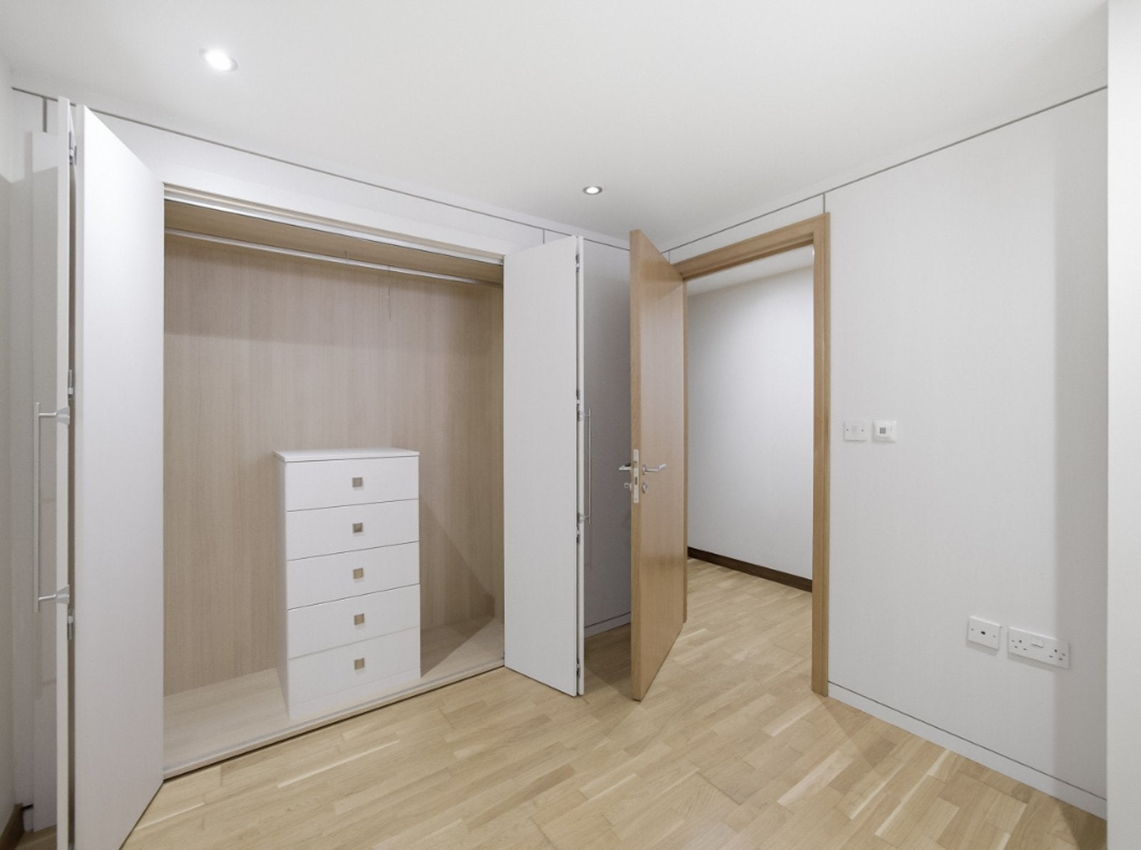 Flat McEwan Square in City of Edinburgh