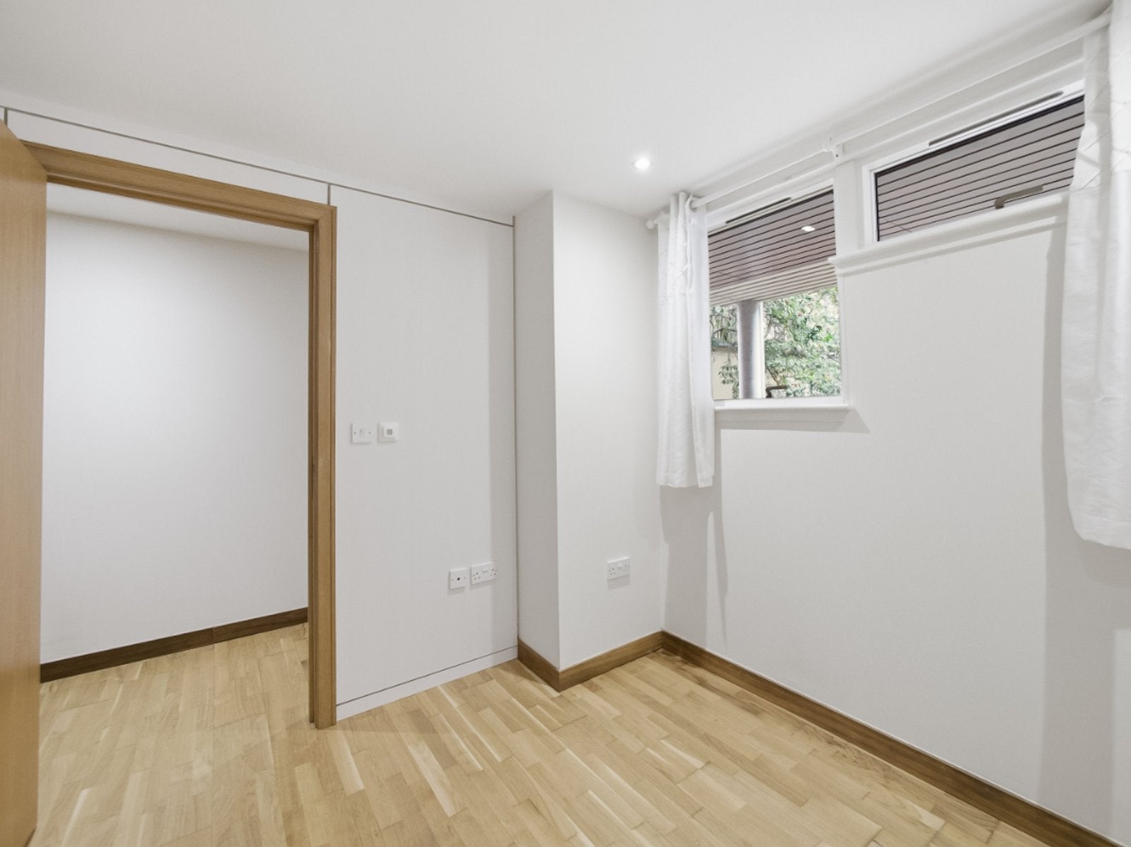 Flat McEwan Square in City of Edinburgh