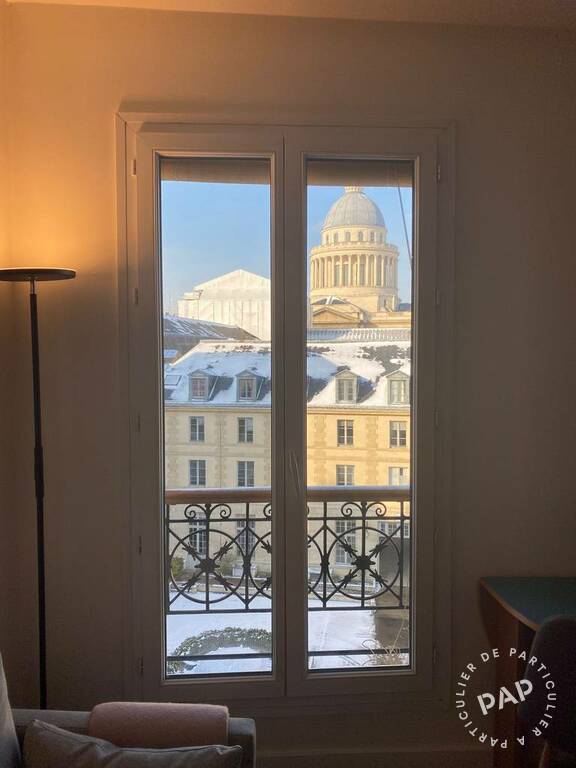 Flat Rue Descartes in Paris