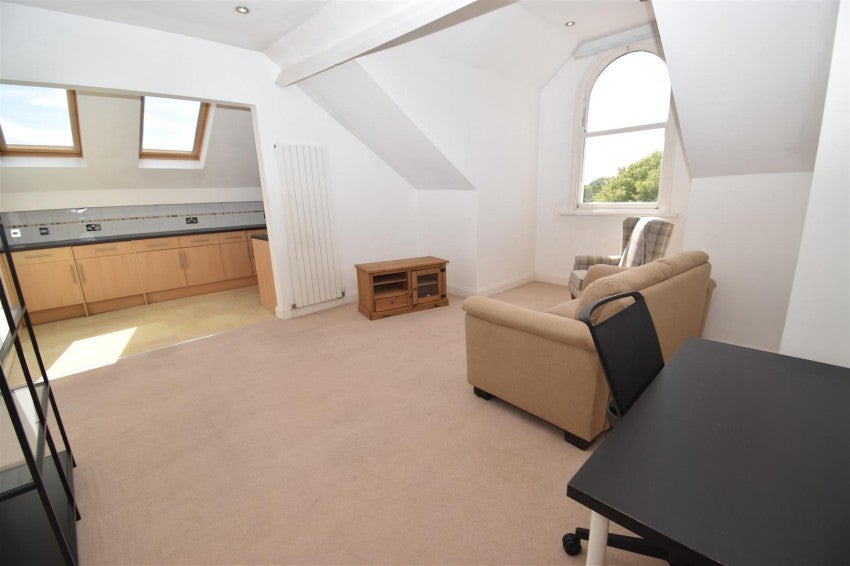 Flat Warwick Place in Royal Leamington Spa