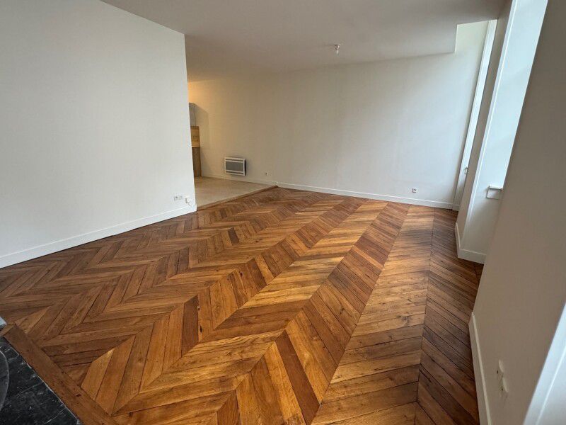 Flat Rue Notre-Dame-de-Recouvrance in Orléans