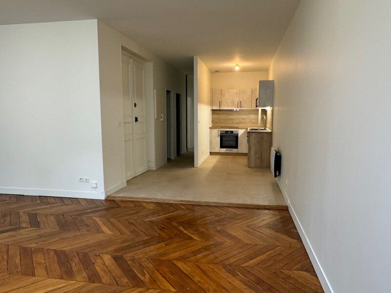 Flat Rue Notre-Dame-de-Recouvrance in Orléans