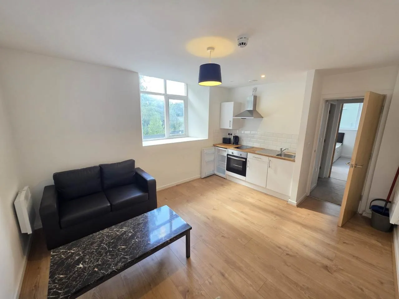 Flat Sandford Place in Leeds