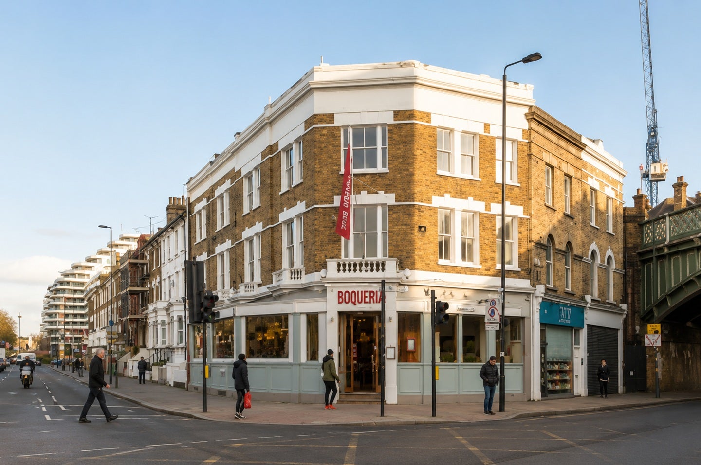 Flat Queenstown Road in Greater London