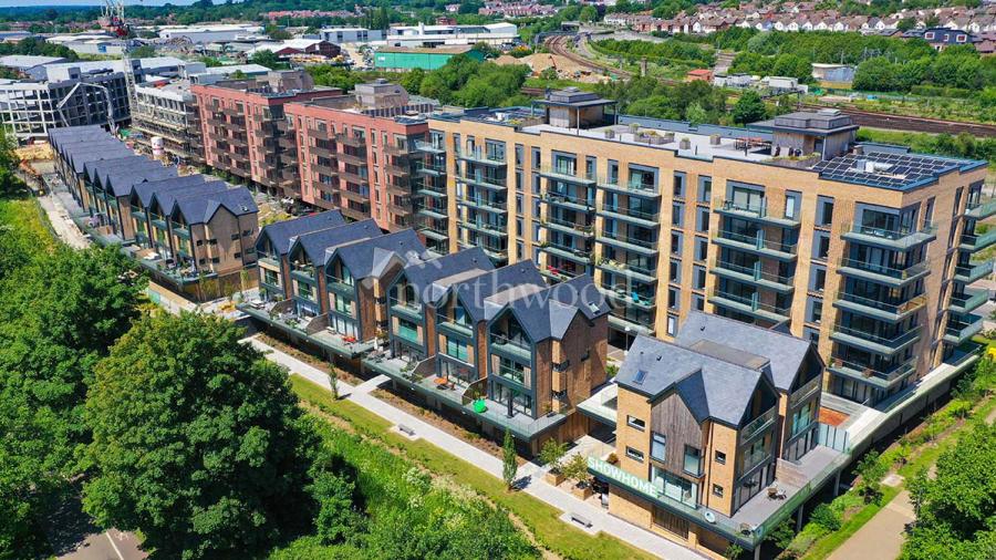 Flat Manorfield in Ashford