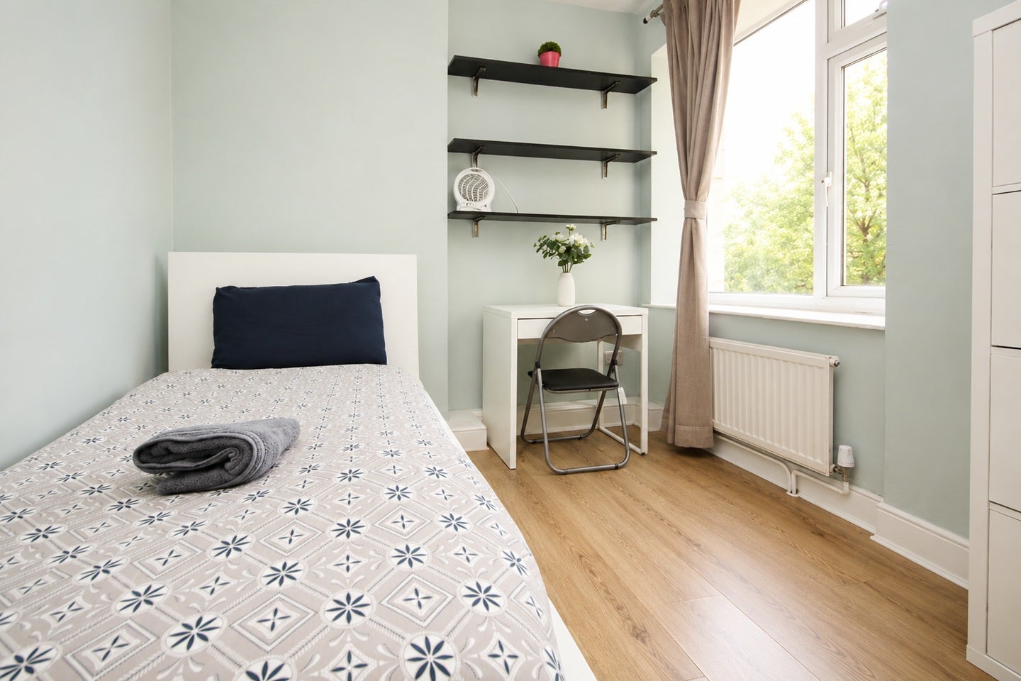 Flat Lisson Street in City of Westminster