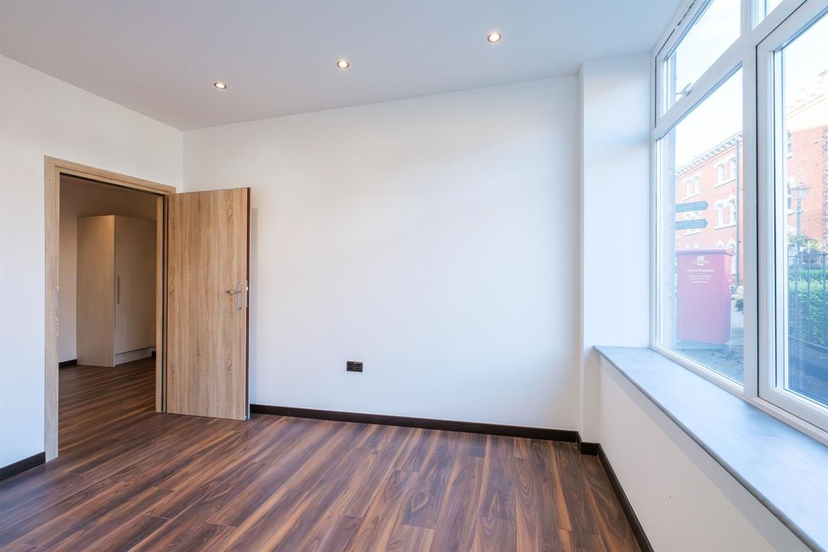 Flat Hanover Square in Hull