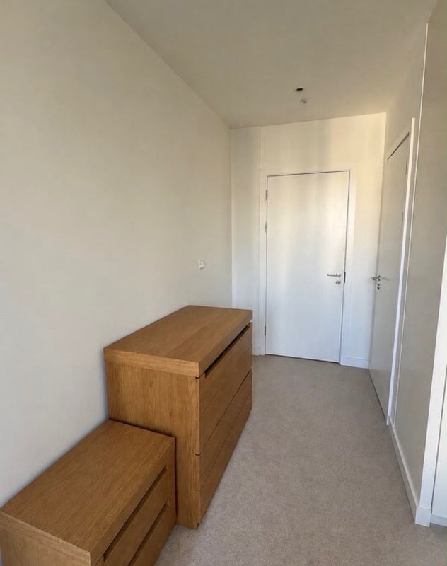 Room Logan Close in Greater London