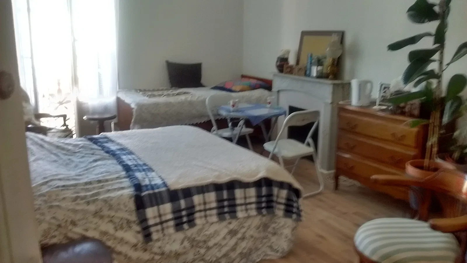 Room Boulevard James Wyllie in Antibes