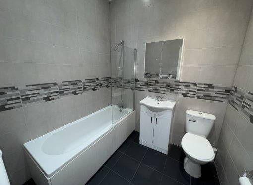 Flat Vincent Street in Birkenhead